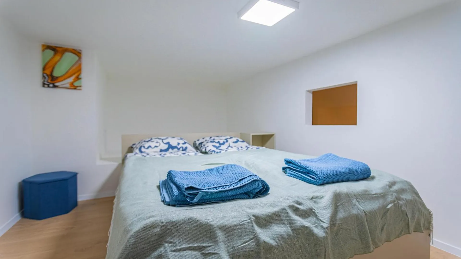 Lägenhet Cute Gallery Flat In Budapest, Summer Ungern